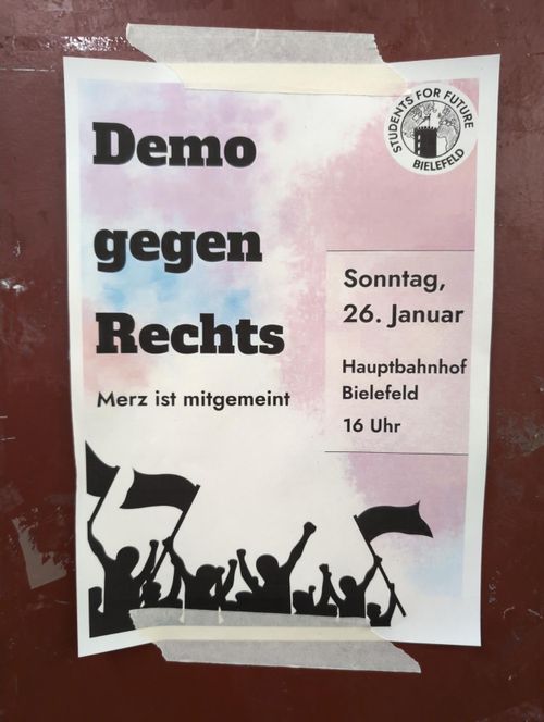 Demo gegen Rechts. Merz ist mitgemeint.